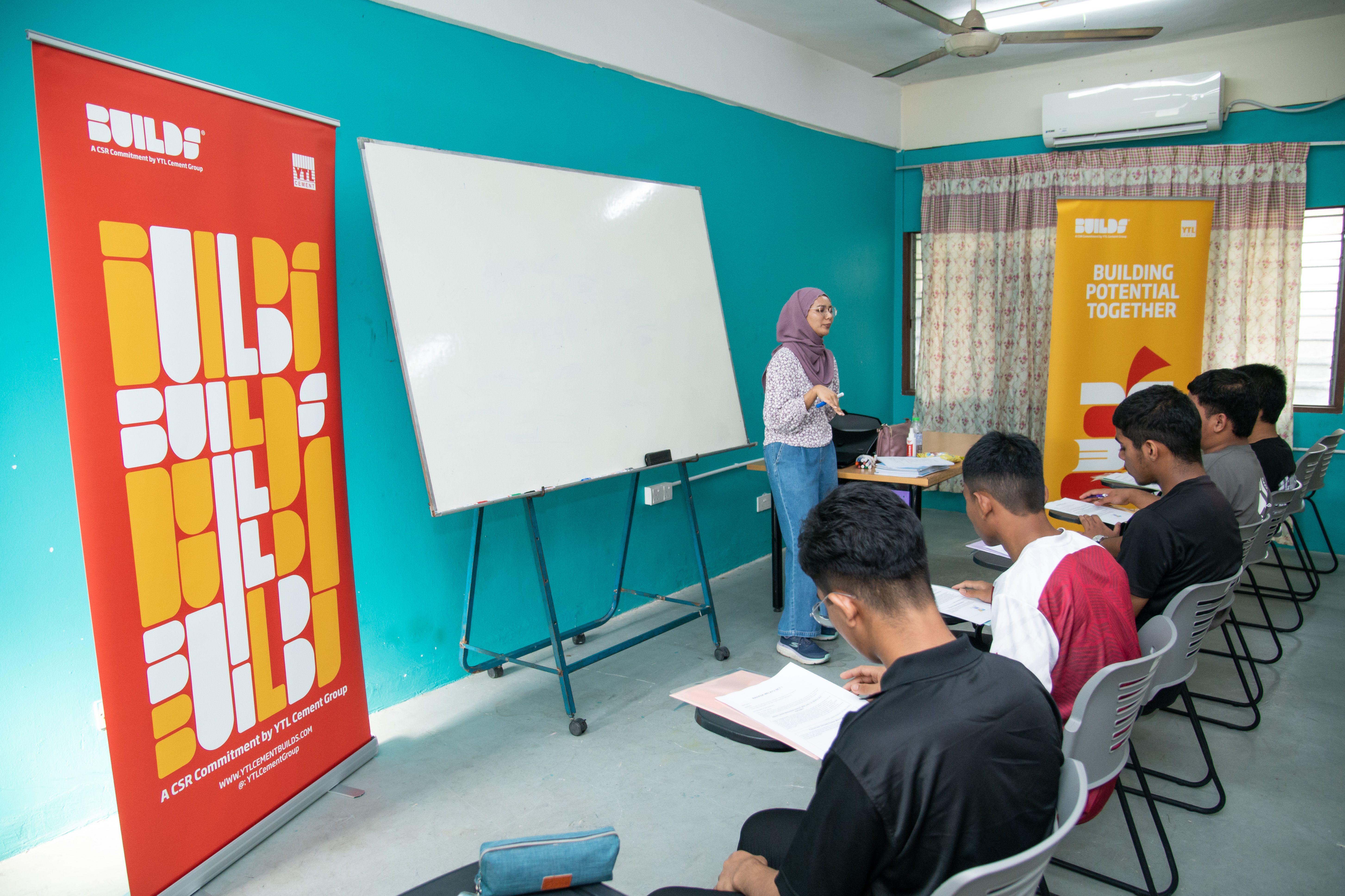 YTL Cement Expands Bintang Cemerlang 2.0 to Support Schoolchildren at ASKL